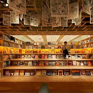 ホステル 「泊まれる本屋」book And Bed 新宿